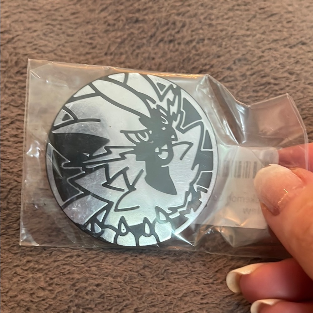 Pokemon Coin - Zeraora - Large Size - Silver new